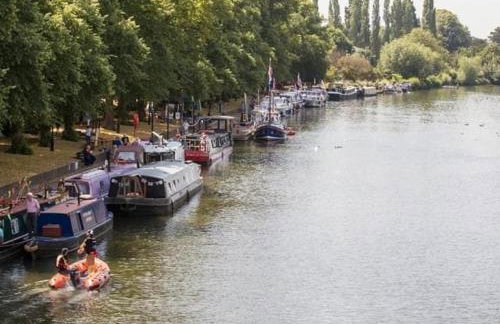 Luxury Apartment nr Broadway with Private Parking! - Foto 12