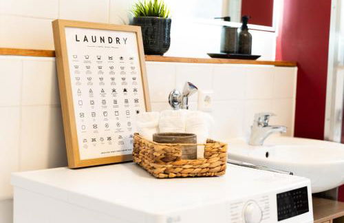 LuBu Stay Central, Cozy, with Workspace and Parking - Foto 28