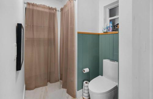 Plantation Pool Home with Hot Tub Sleeps 10 - Foto 38