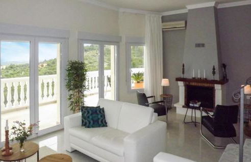 Awesome Home In Trullent - Foto 3