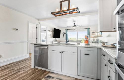 Oceanfront St Helena Island Condo with Beach Access! - Foto 12