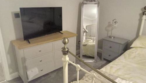 2 Bedroom Garden Flat - Foto 5