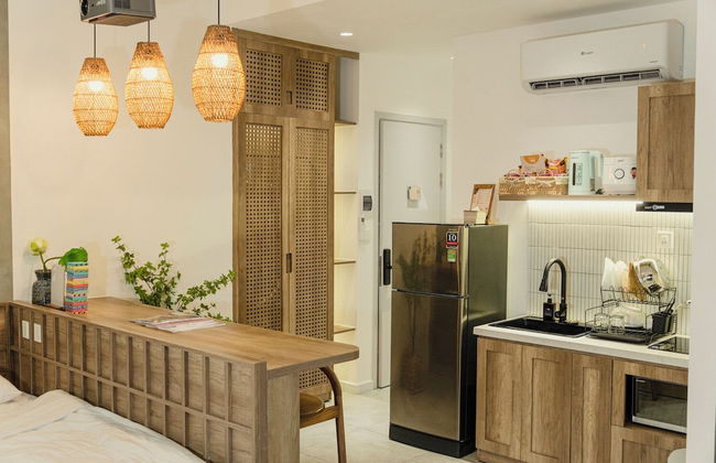 KIN WANDER TAN PHONG, THE MOONAGE - Foto 43