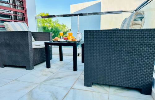 Lux Villa with Year-Round Heated Pool & Game Room - Foto 46