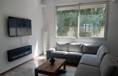 Spacious Garden Villa, private pool, huge grounds with orange trees - Foto 15