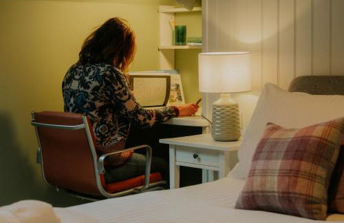 Traditional Highland lodge restored in the spirit of rural living, set in a wild landscape - NATURE ADVENTURE NURTURE - Foto 27