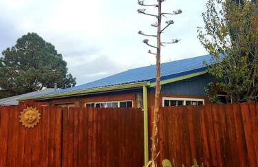 Lovely 2BR Pet Friendly Home in Heart of Nob Hill - Foto 9