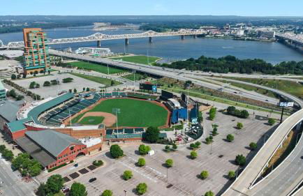 NEW Elegant Downtown Escape with Modern Comforts - Foto 47