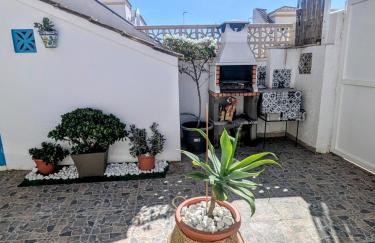 Mediterranean Chill House BBQ & Pools - Foto 10