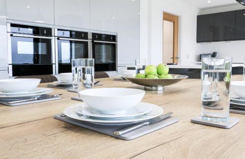 Black Barn Skye - Contemporary 3 bed / 4 bath home - Photo 14