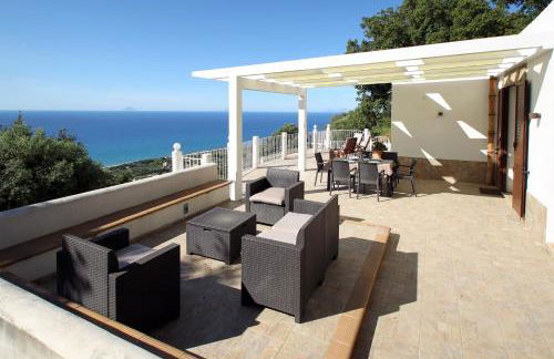 Villa DAMMUSO by Local House - private villa infinity pool & seaview - Foto 26