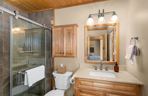 Gorgeous Executive Lutsen Townhome - Ski-in Ski-out, Pool, Hot Tub, Hiking, Biking, campfires and more! - Foto 17