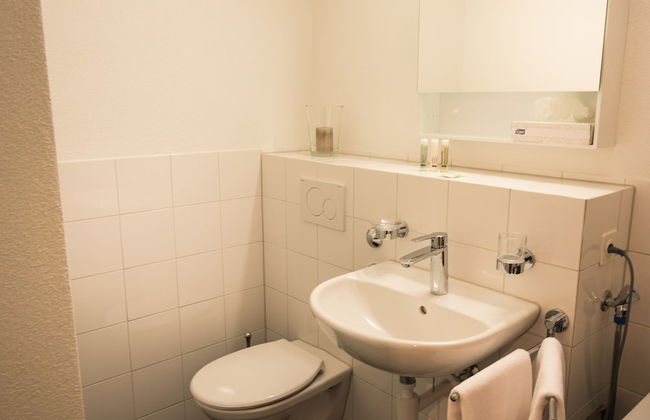 Stylish Apartment in the Heart of Zug by Airhome - Foto 35