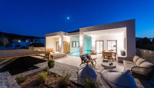 Exclusive Luxury Moca beachfront villa, Molos, Paros - Foto 2