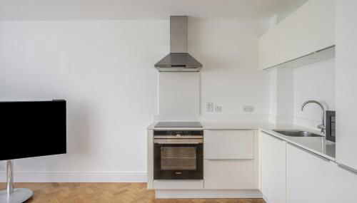 Luxurious City Centre Apartment in Chelmsford with Sky TV, Sports, Movies & Netflix - Foto 3