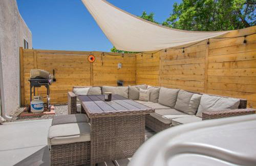 Cowboy Den-Private Hot Tub-Game Room-Pet Friendly-No Pet Fees! - Foto 74