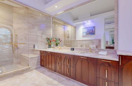 Bay Estate Luxe Waterfront Home w/ Private Pier, Main+guest House, Bay Views - Foto 56