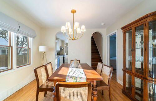 Comfortable 5BR Ames Stay Close to Campus - Foto 2