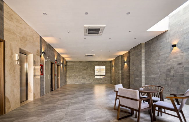 Hoang Thinh Hotel & Apartment Danang - Photo 9