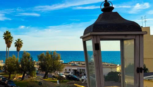 LA MAISON DU PORT - Superior Apartment, bright, glam, and refined with a wonderful sea view in Anzio city center - Foto 4