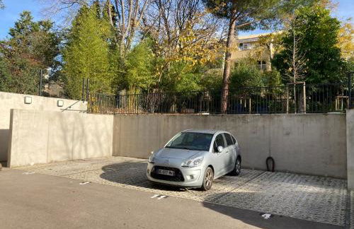 Appartement design au cœur de Montpellier avec parking privé - Photo 10