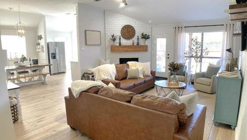 Stunning Newly Renovated 3BR 2B Home Hot Tub Game Room - Foto 1