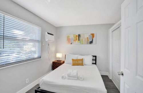 Rustic Retreats Cozy 1BR For 4 Guests Minutes From Las Olas - Foto 1