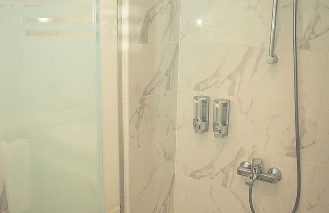 Seven Seasons Hospitality - Foto 15