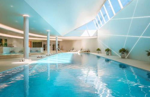 Luxurious South-facing 2 BDR Penthouse Vanian Gardens Estepona with Seaview - Gaya Alegia I - Photo 34