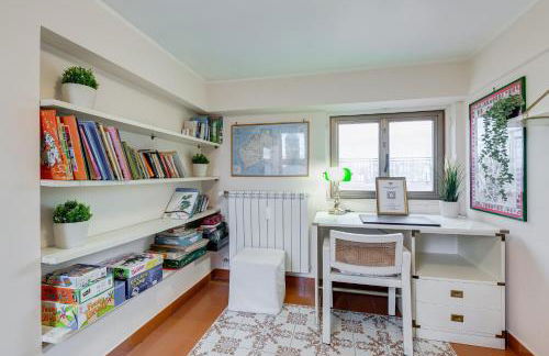 The Elegant Penthouse - Ampio Attico con Posto Auto - Foto 15