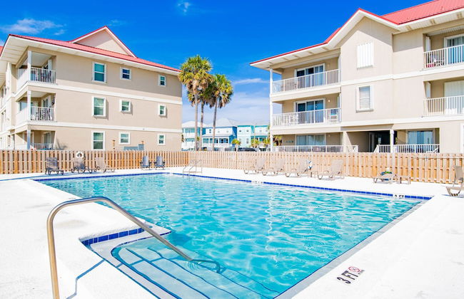 Sunset Harbor #2-204 - Latitude Adjustment - Foto 13