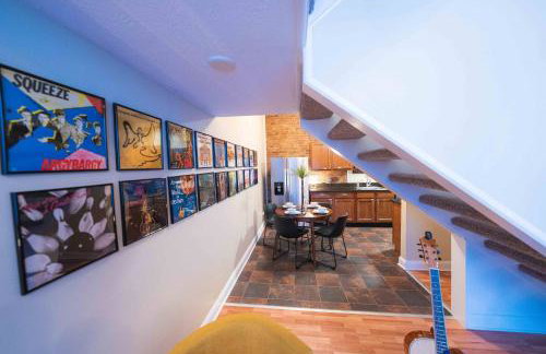 Bright and Hip 2BR Condo in Heart of Ohio City - Foto 5