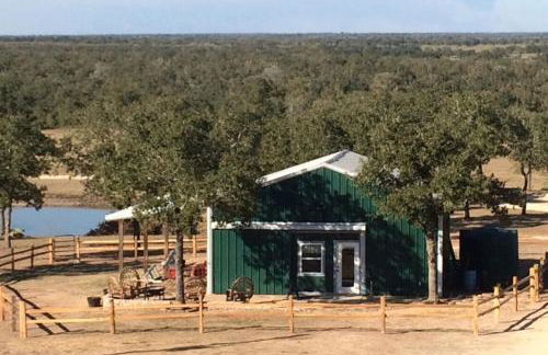 Secluded Group Cabin on Fun Ranch near Gonzales, Texas - Foto 1