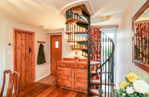 South Lodge - Photo 22