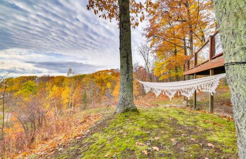 17 Mi to Skiing! Lake-View Michigan Home with Deck - Foto 29