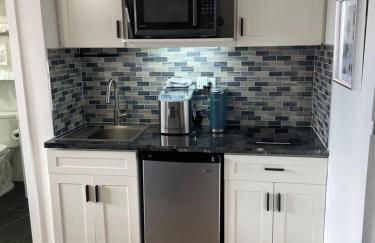 Contemporary Ocean View Suite - Heart of Waikiki! - Foto 18