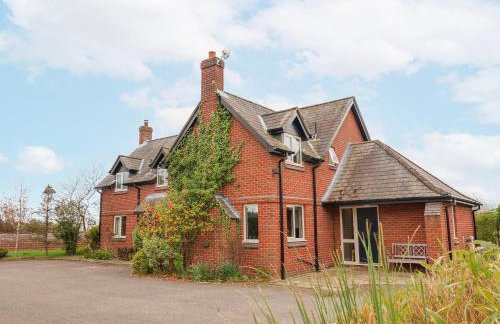 Manor Wood - Photo 2