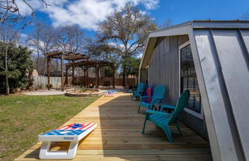 Near Downtown Walk to Main St River House Firepit - Photo 16