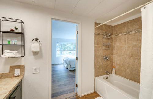 Lakefront Mount Vernon Home with Private Dock! - Foto 13