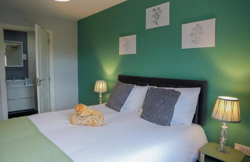 Group-Friendly 4-Bedroom-Guests 7-Ideal for Contractors Stay - Foto 17