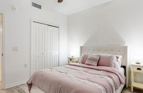 Play and Stay 1st Floor Ava Maria Condo! - Foto 16