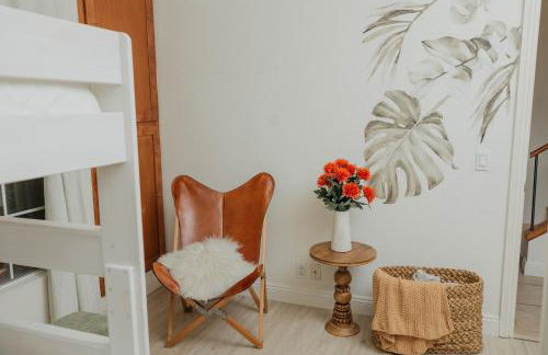 Stylish PB Townhome, Walk to Bay, and Balcony - Foto 43