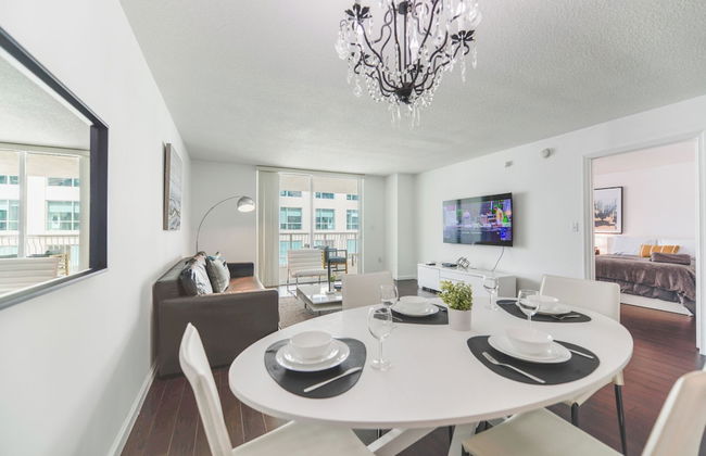 Sky High 31st Floor Condo W Parking - Foto 33