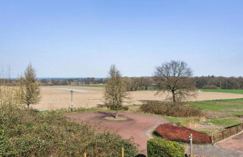 2 Bedroom Stunning Apartment In Rehburg-Loccum - Photo 8