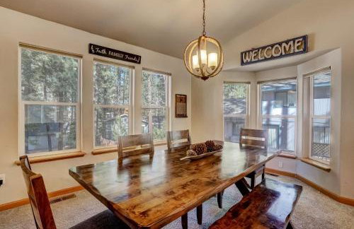 Montgomery Estates Bliss - Hot Tub, Pets, Family Fun! - Foto 17