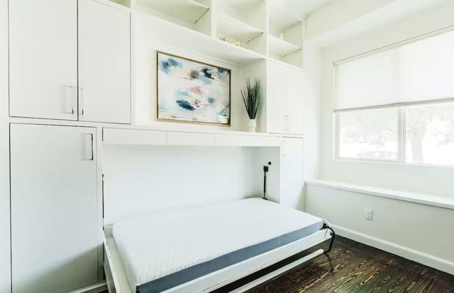 Cozy 6BR in Oklahoma City - Photo 12