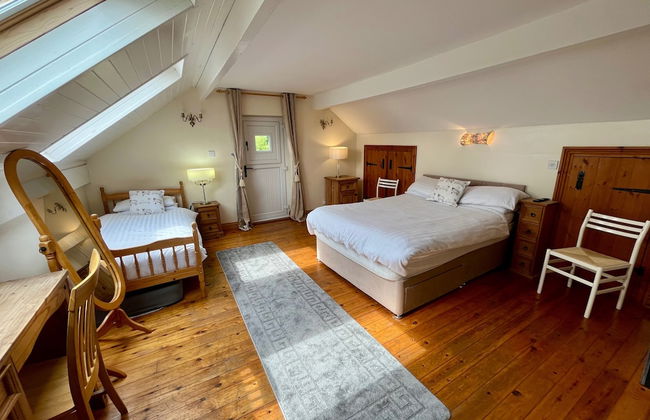 Quaint 4 Bed Barn Conversion Barnhouse Starshinezz - Foto 7