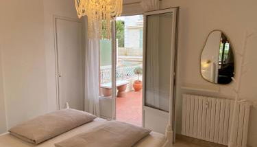 Sanary- La vie est belle- Centre Ville 2 minutes à pied- Plage 5 minutes - Foto 4, wardrobe