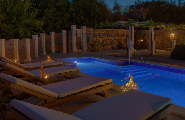 Tranquil Getaway Polje Villa With Pool - Foto 48