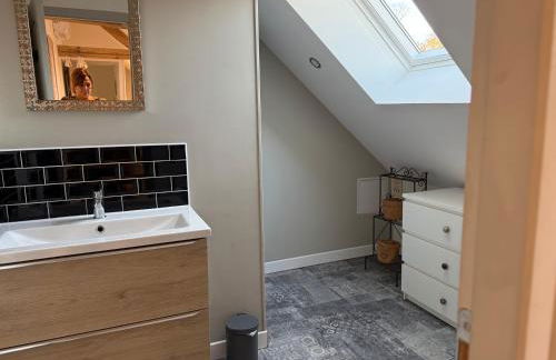 Le Verger Des Pierres Blanches,11 chambres,11 wc, 8 sdbs,pool chauffée 11 m 35p - Foto 51